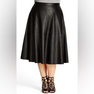 NWT City Chic Plus Size Pleather “Flirt” Skirt Black Sz 20W Super Cute!